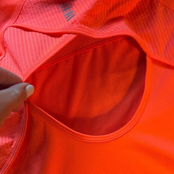 Under Armour Heat Gear Vibrant Coral Performance Tee - Picture 6 of 10
